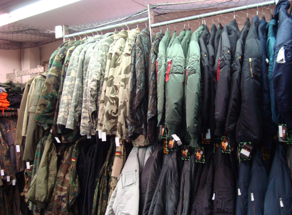 Army Shop Berlin Militaria, Ausrüstung, Outdoor, Trekking,